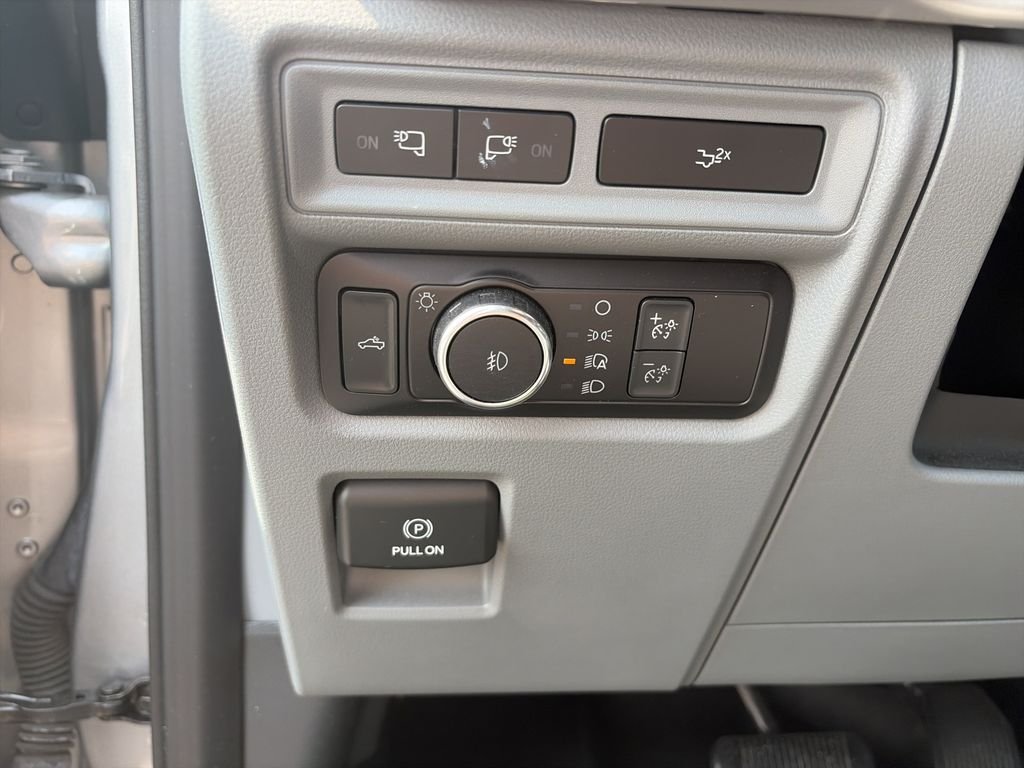 Used 2022 Silver Metallic Ford XLT image 20