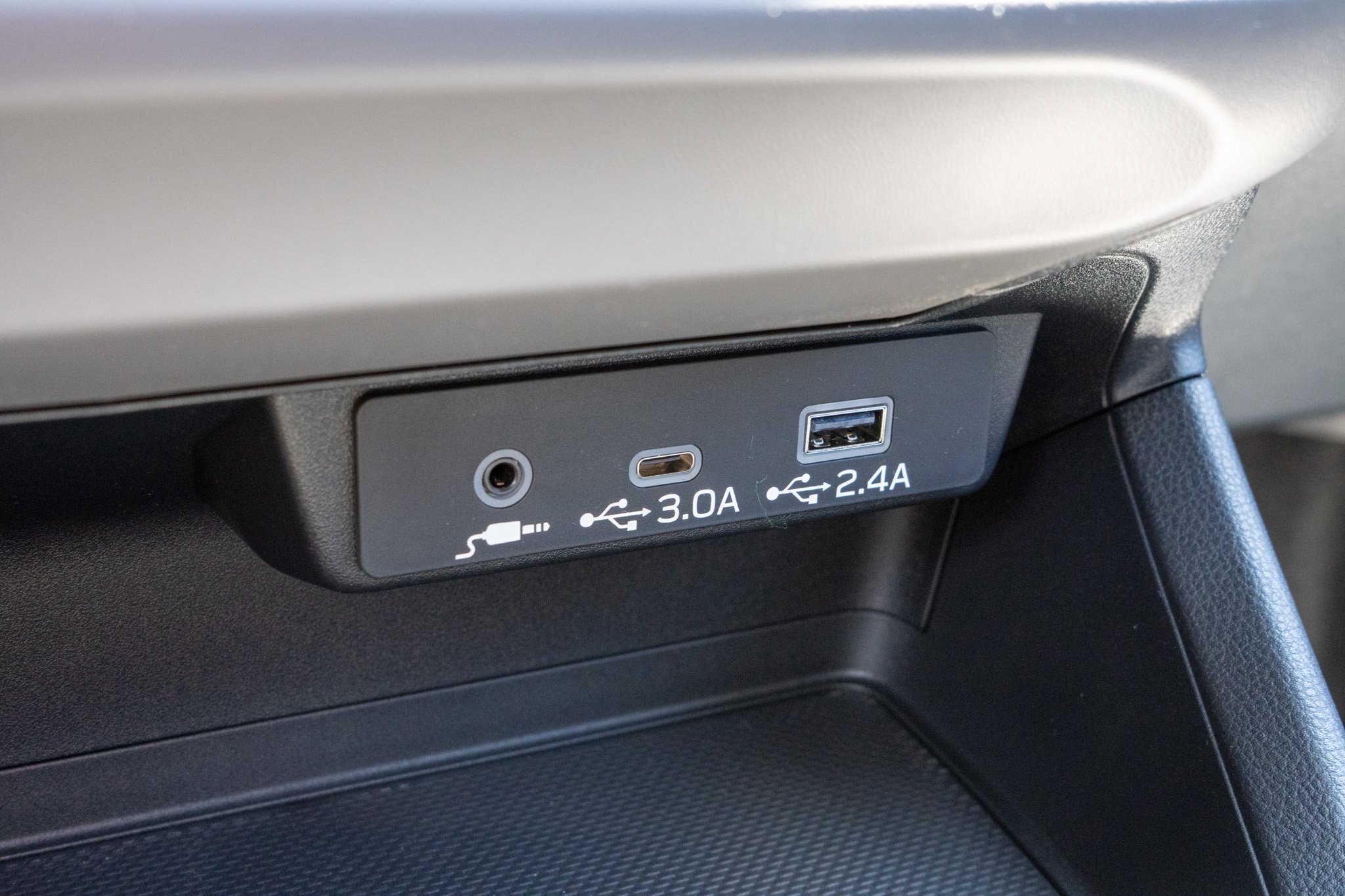 New 2026 LITHIUM RED PEARL Subaru Premium image 22