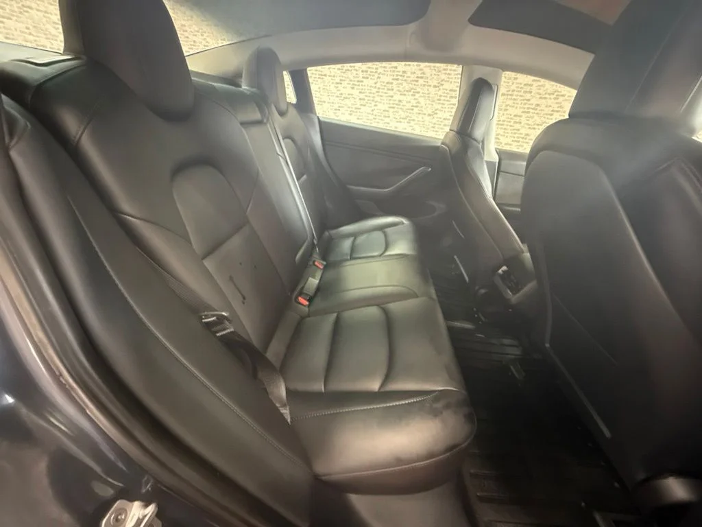 Used 2022 Midnight Silver Metallic Tesla Long Range image 12
