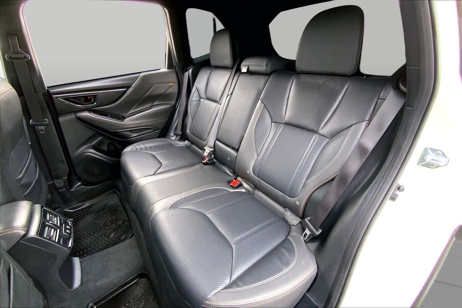Used 2025 Crystal White Pearl Subaru Wilderness image 20