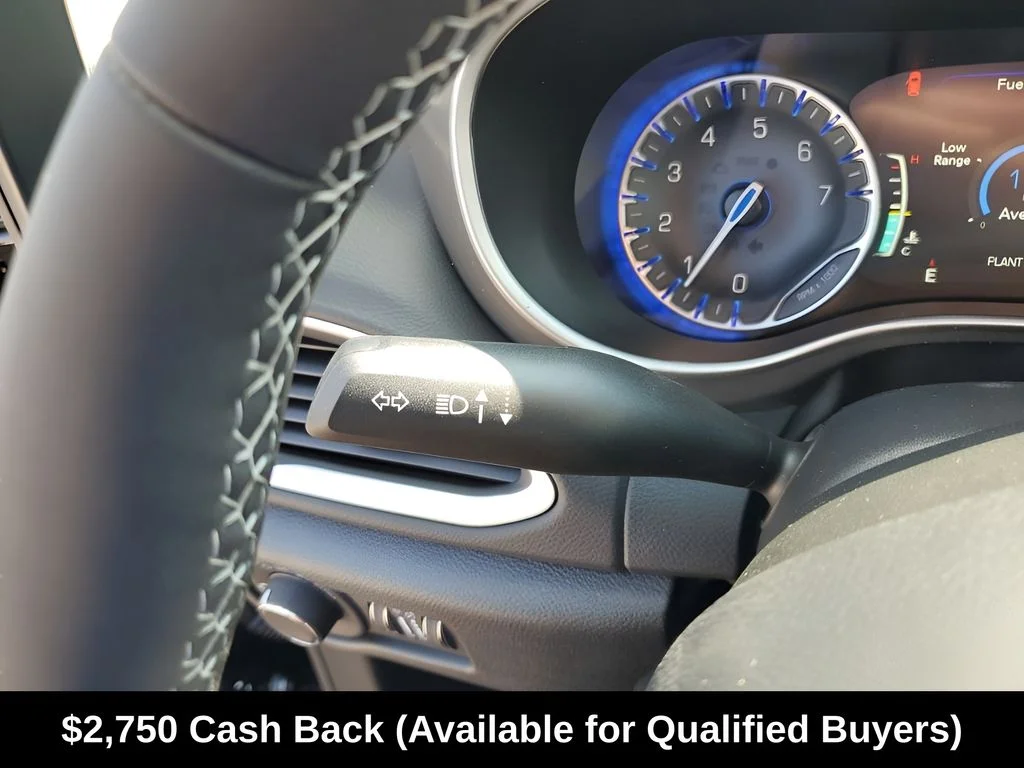 2026 Chrysler Voyager LX - Photo 35