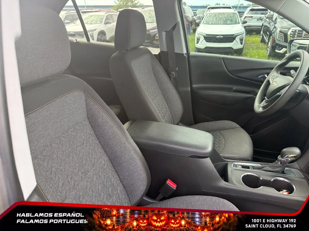 Used 2023 BLUE GLOW METALLIC Chevrolet LT image 28