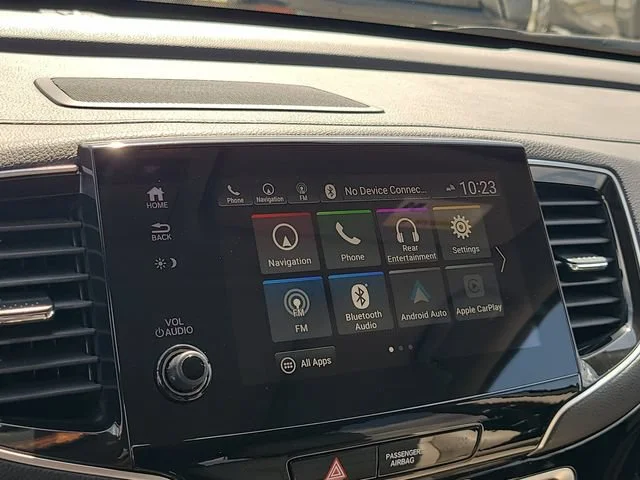 Used 2019 White Honda Touring 7-Passenger image 31