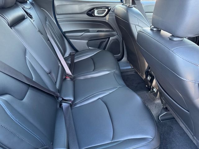 New 2026 Hydro Blue Pearl-Coat Exterior Paint Jeep Limited image 14