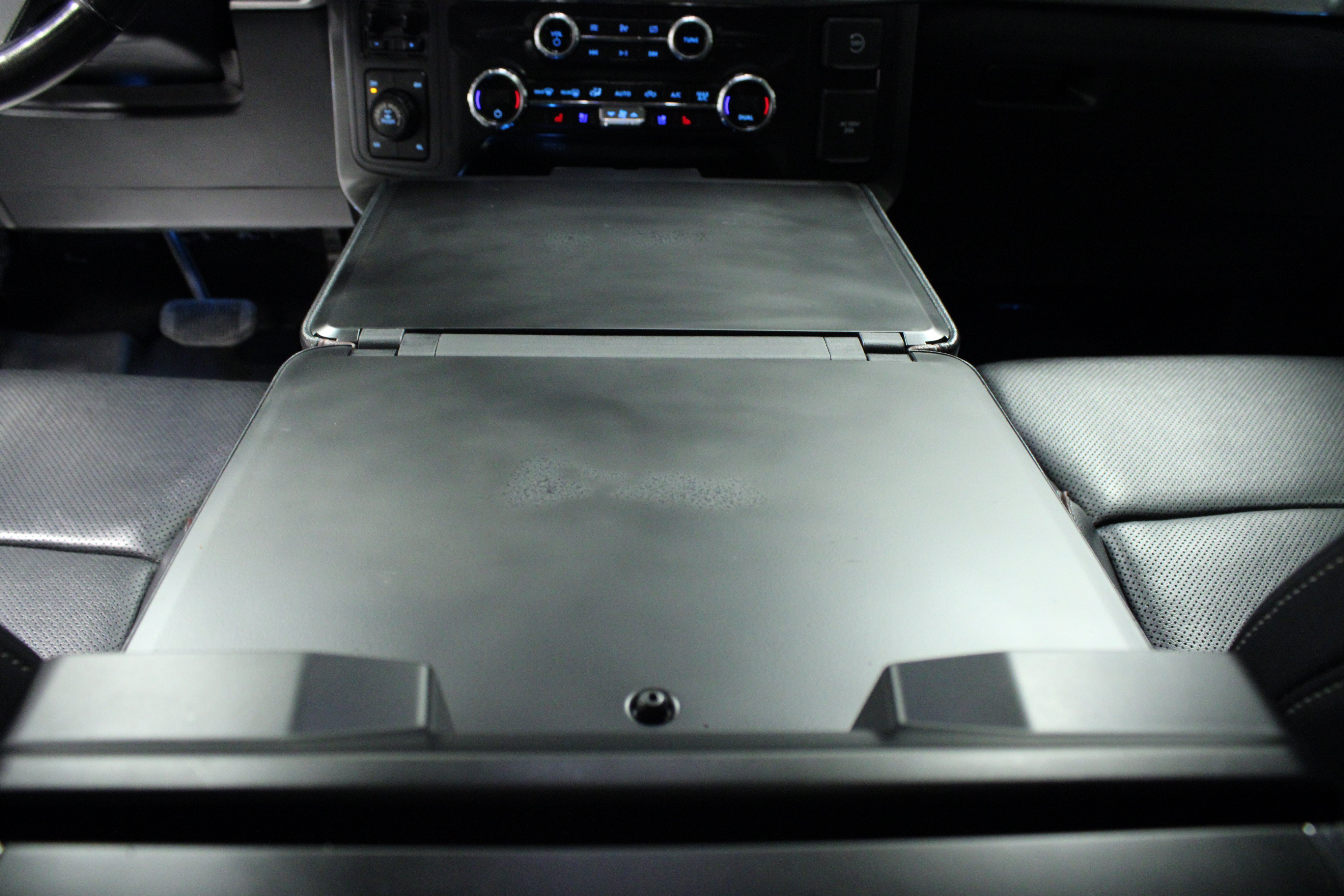Used 2021 Carbonized Gray Metallic Ford LARIAT image 20