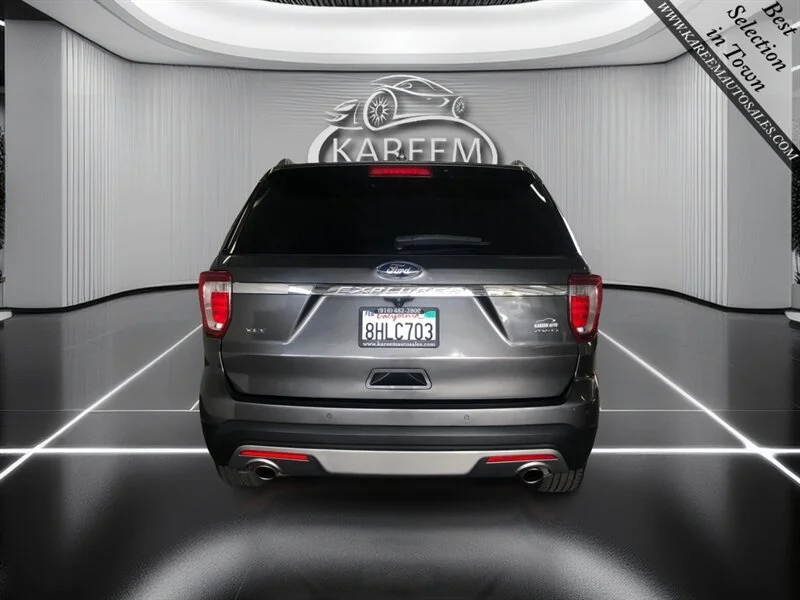 Used 2017 Magnetic Ford XLT image 6