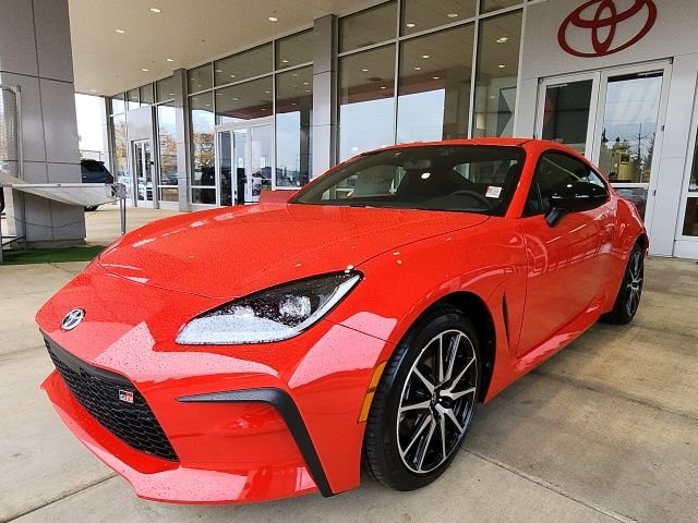 2025 Toyota GR86 Base - Photo 8