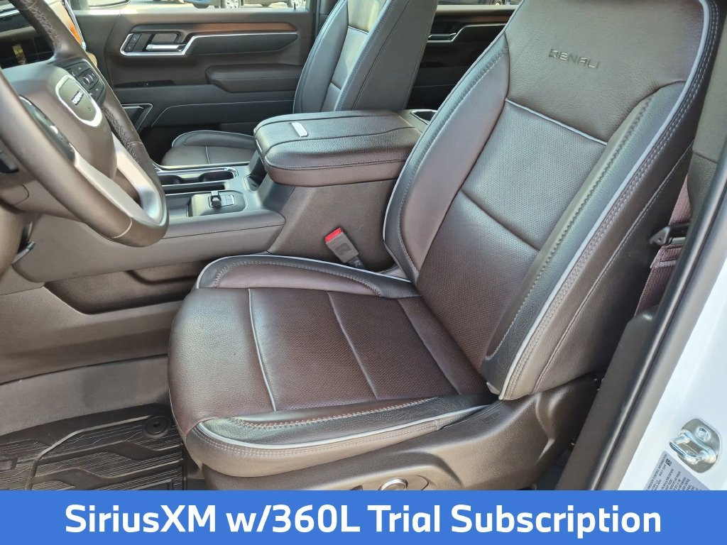 Used 2025 White GMC Denali image 17