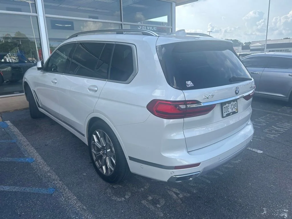 Used 2019 Mineral White Metallic BMW xDrive40i image 4