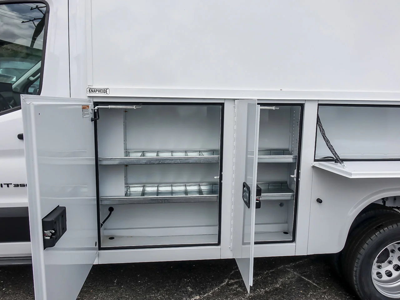 New 2026 Oxford White Ford Cutaway image 28