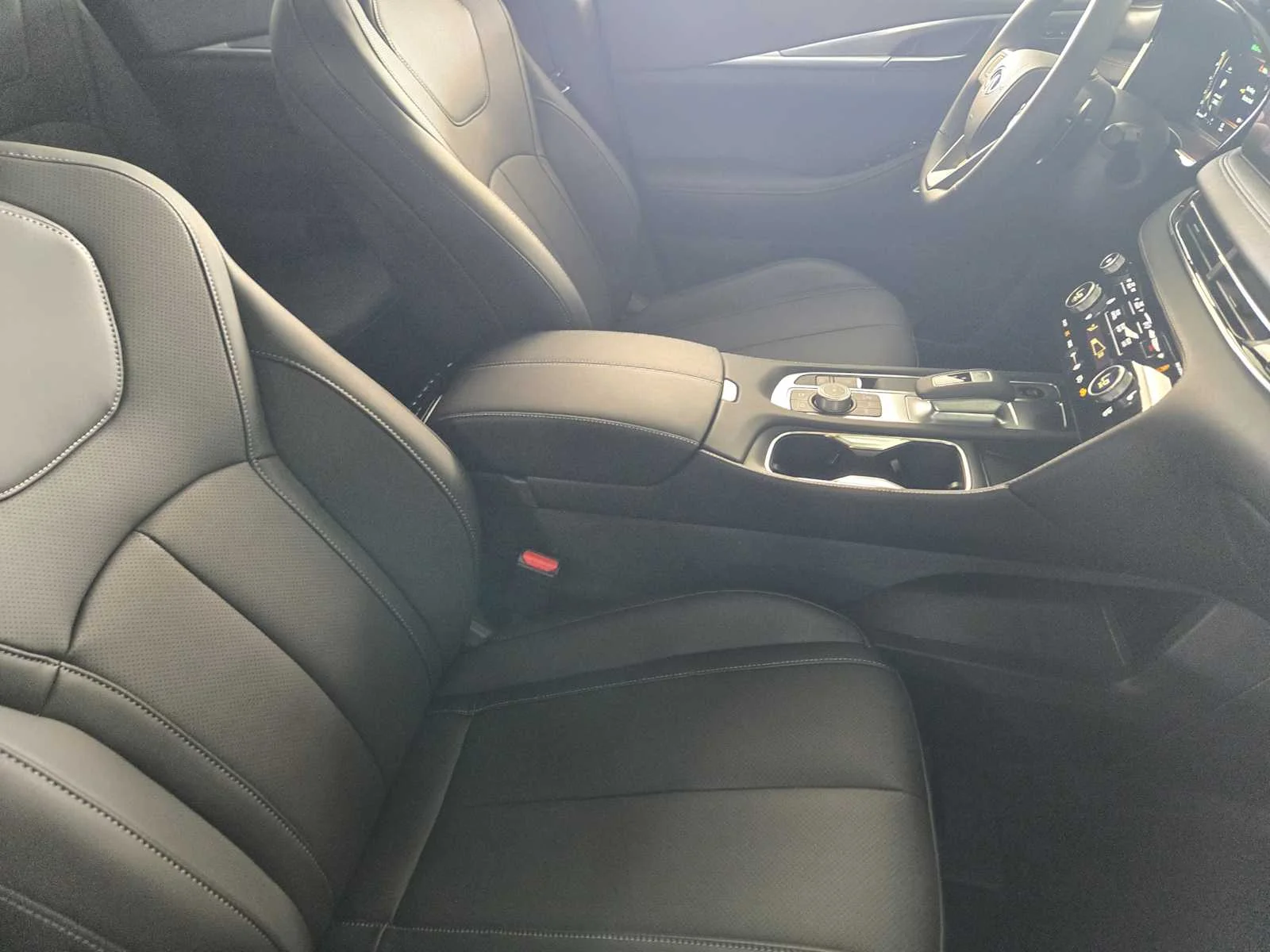 New 2027 2T GRPT SHDW INFINITI Sport AWD image 9
