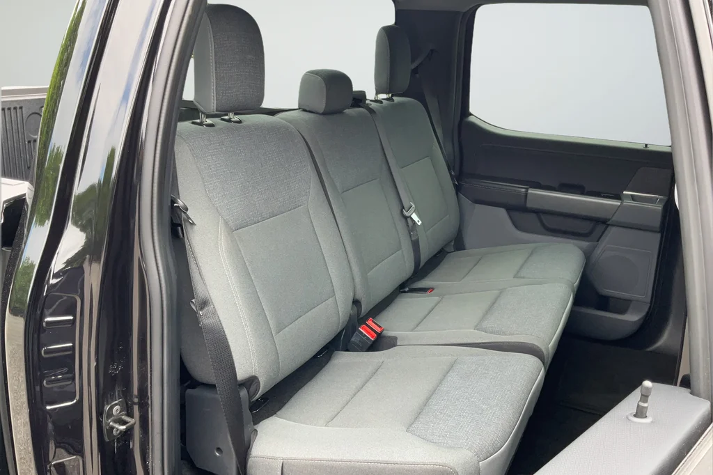2025 Ford F-150 XLT - Photo 20