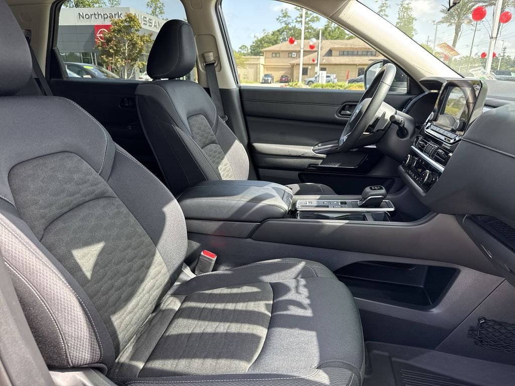 Used 2025 Black Nissan SV image 26