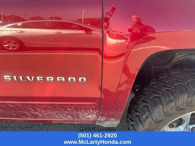 Used 2018 Red Chevrolet LT image 3