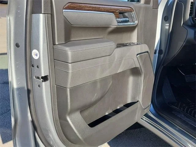 New 2026 Silver GMC Elevation image 12