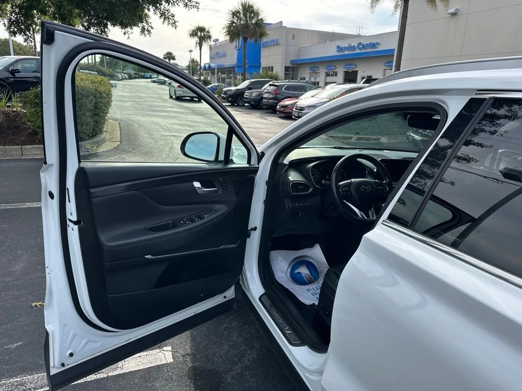 Used 2021 Quartz White Hyundai Limited image 19