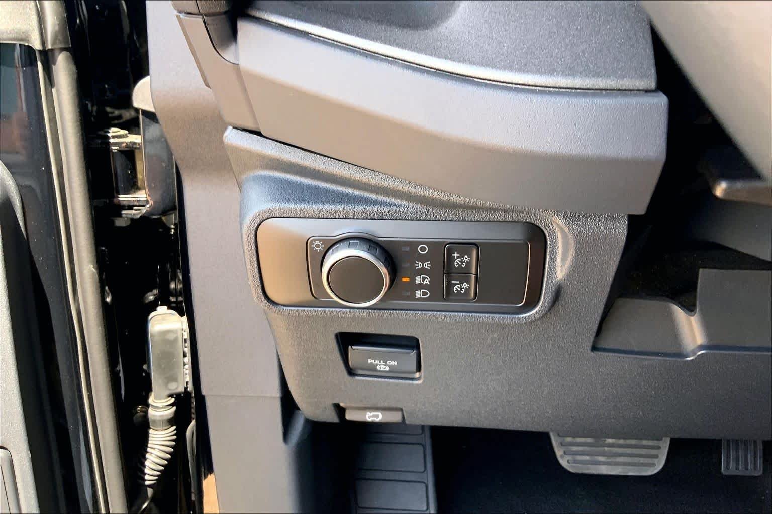 New 2026 Shadow Black Ford Big Bend® image 20