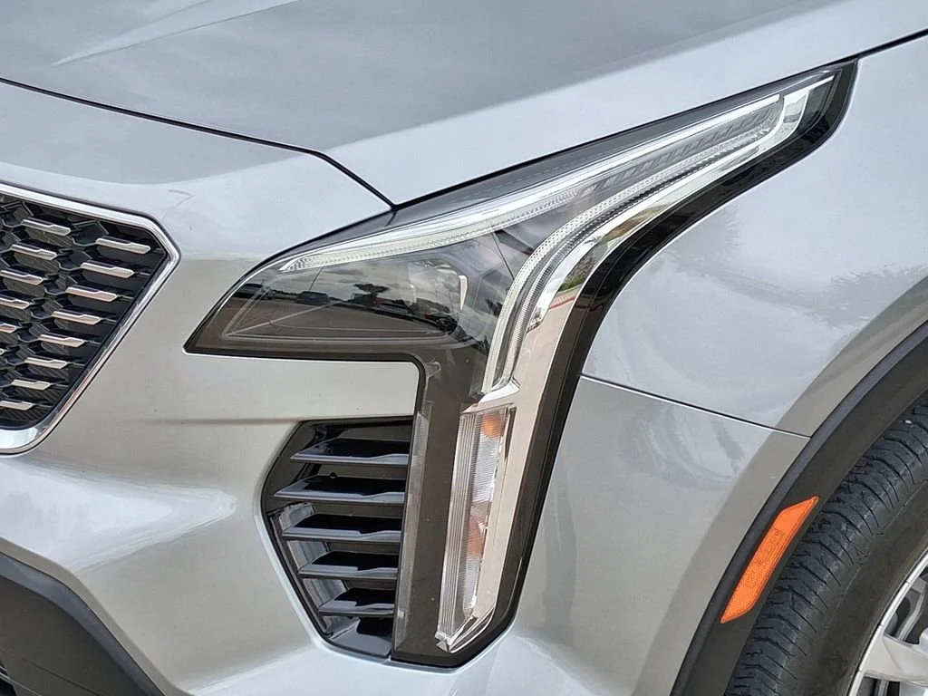 Used 2023 Argent Silver Metallic Cadillac Luxury image 7
