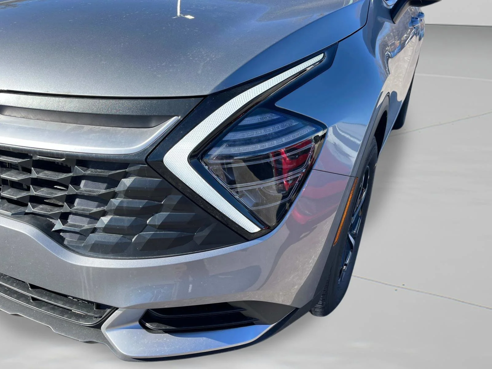 2025 Kia Sportage LX Hybrid - Photo 9