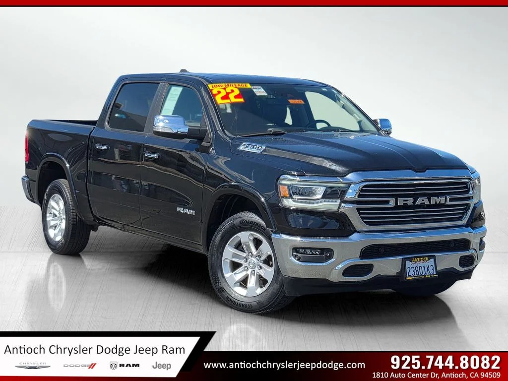 2022 RAM 1500 Laramie 4x4 Crew Cab 5'7's photo