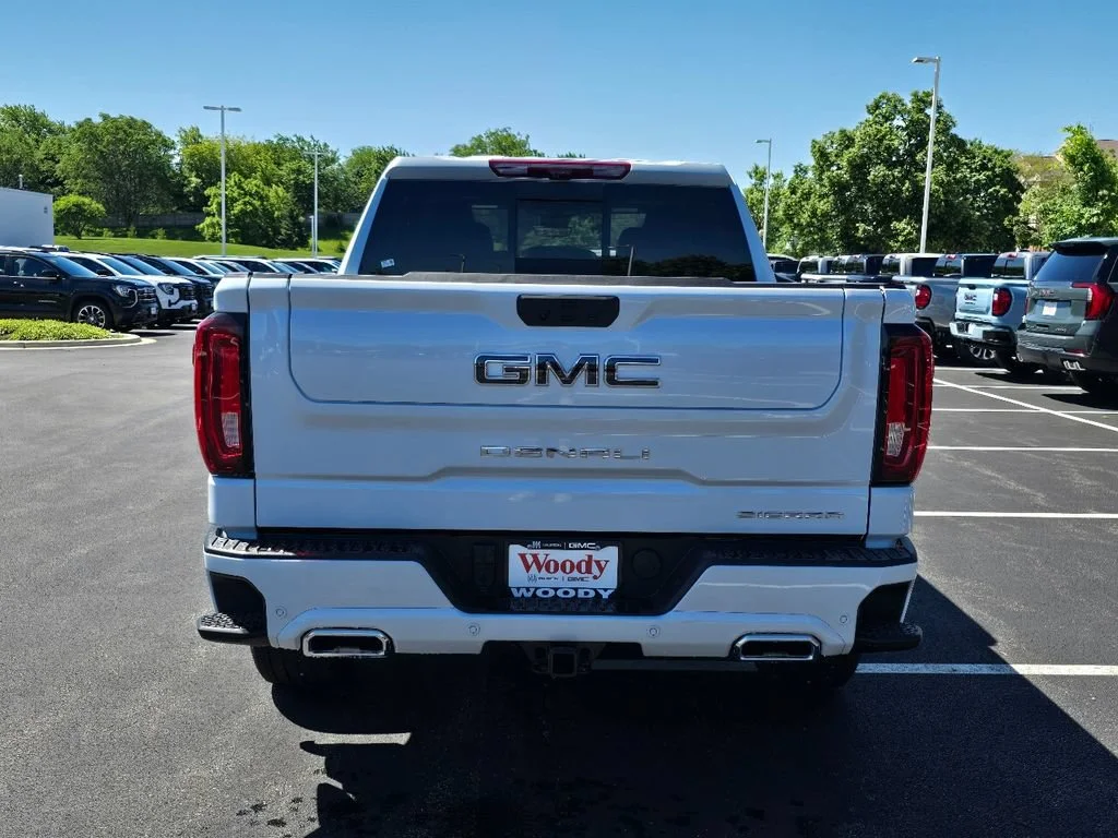 2026 GMC Sierra 1500 Denali Ultimate - Photo 8