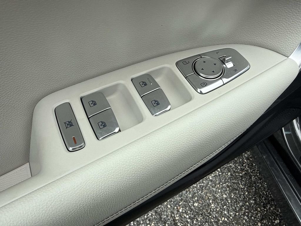 Used 2025 Gray Genesis 2.5T image 21