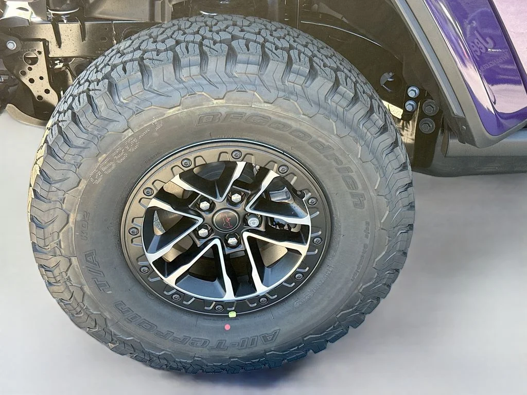 New 2026 Reign Jeep Rubicon X image 9