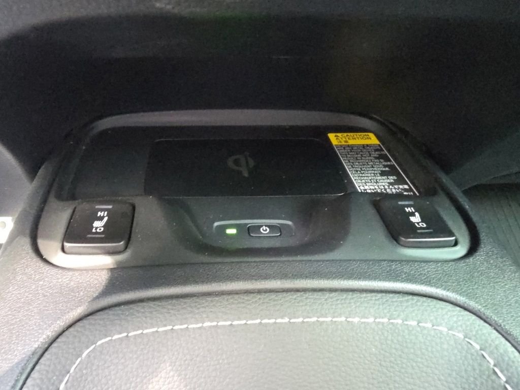 Used 2025 White Toyota Premium image 27