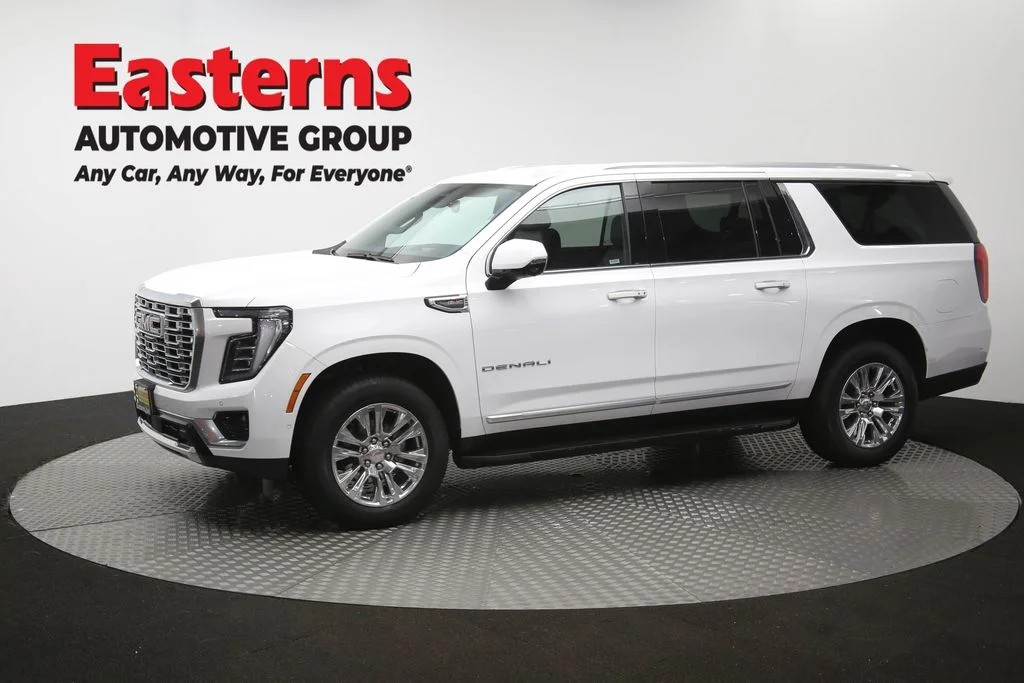 Used 2025 White GMC Denali image 64