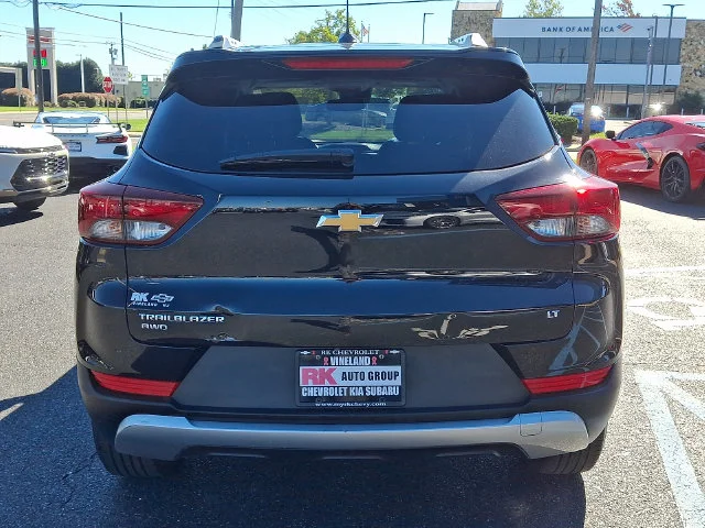 Used 2023 Black Chevrolet LT image 6