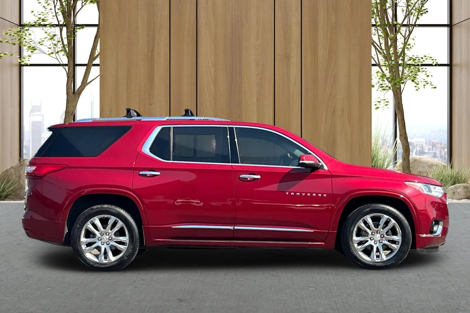 Used 2018 Red Chevrolet High Country image 3