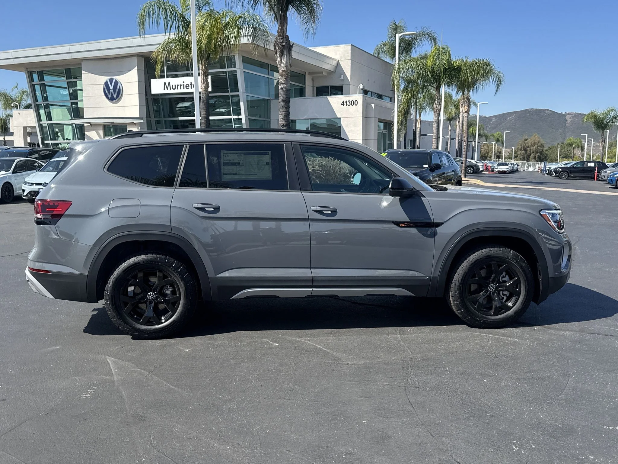 New 2026 Pure Gray Volkswagen 2.0T Peak Edition image 9