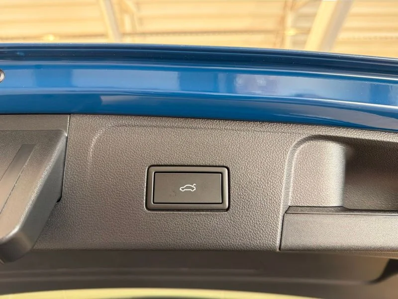 New 2026 Blue Volkswagen 2.0T SE w/Technology image 24