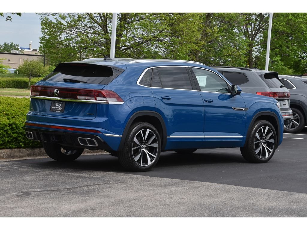 Used 2025 Blue Volkswagen 2.0T SEL Premium R-Line image 4