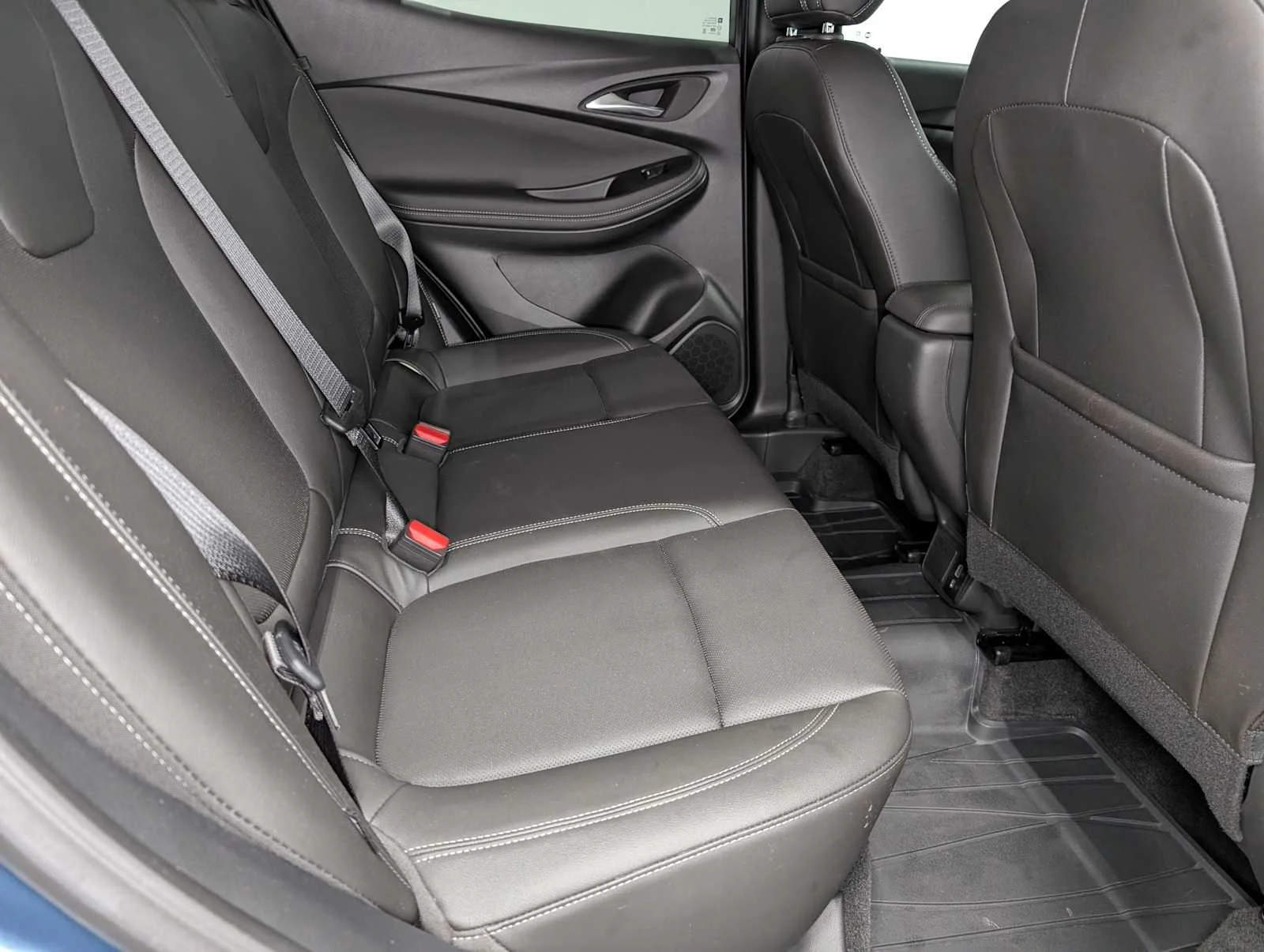 Used 2024 BLUE Buick Sport Touring image 38