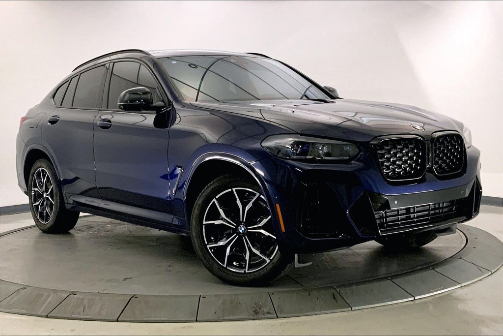 Certified Used 2025 Blue BMW xDrive30i image 1