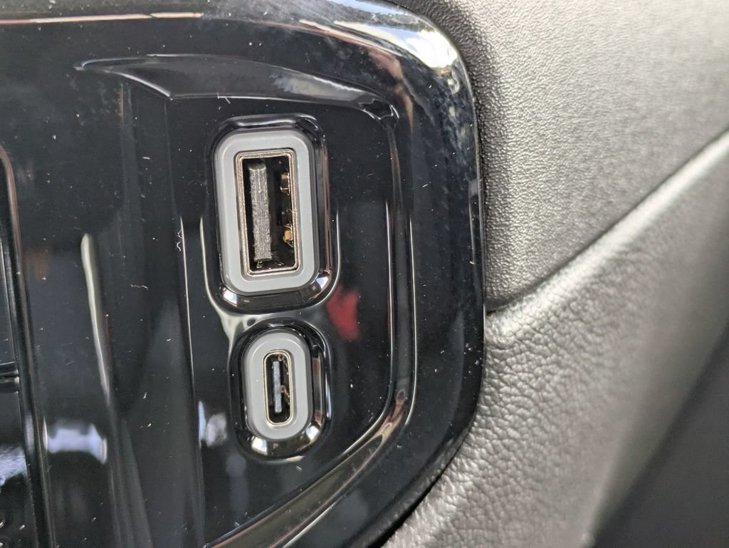 2025 Chevrolet Silverado 1500 LT - Photo 27