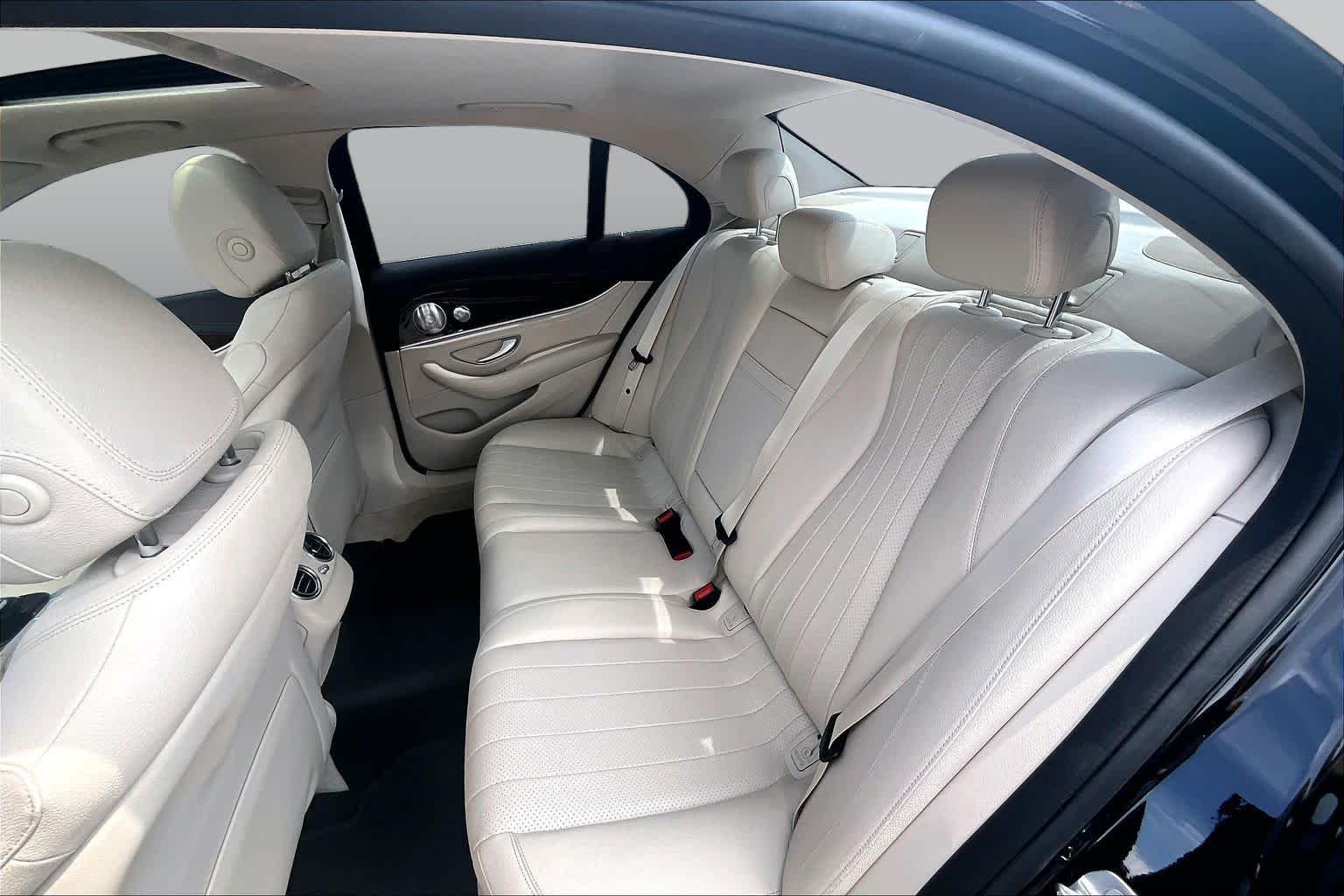 Used 2018 Black Mercedes-Benz E 300 image 21