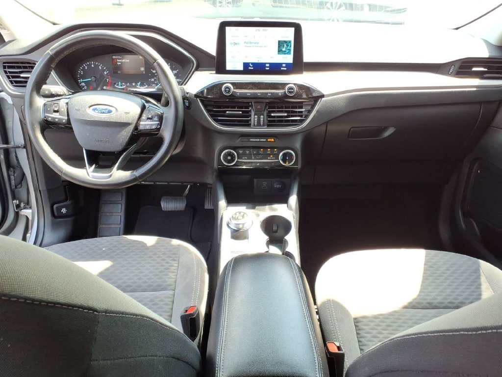 Used 2022 Silver Metallic Ford SE image 5