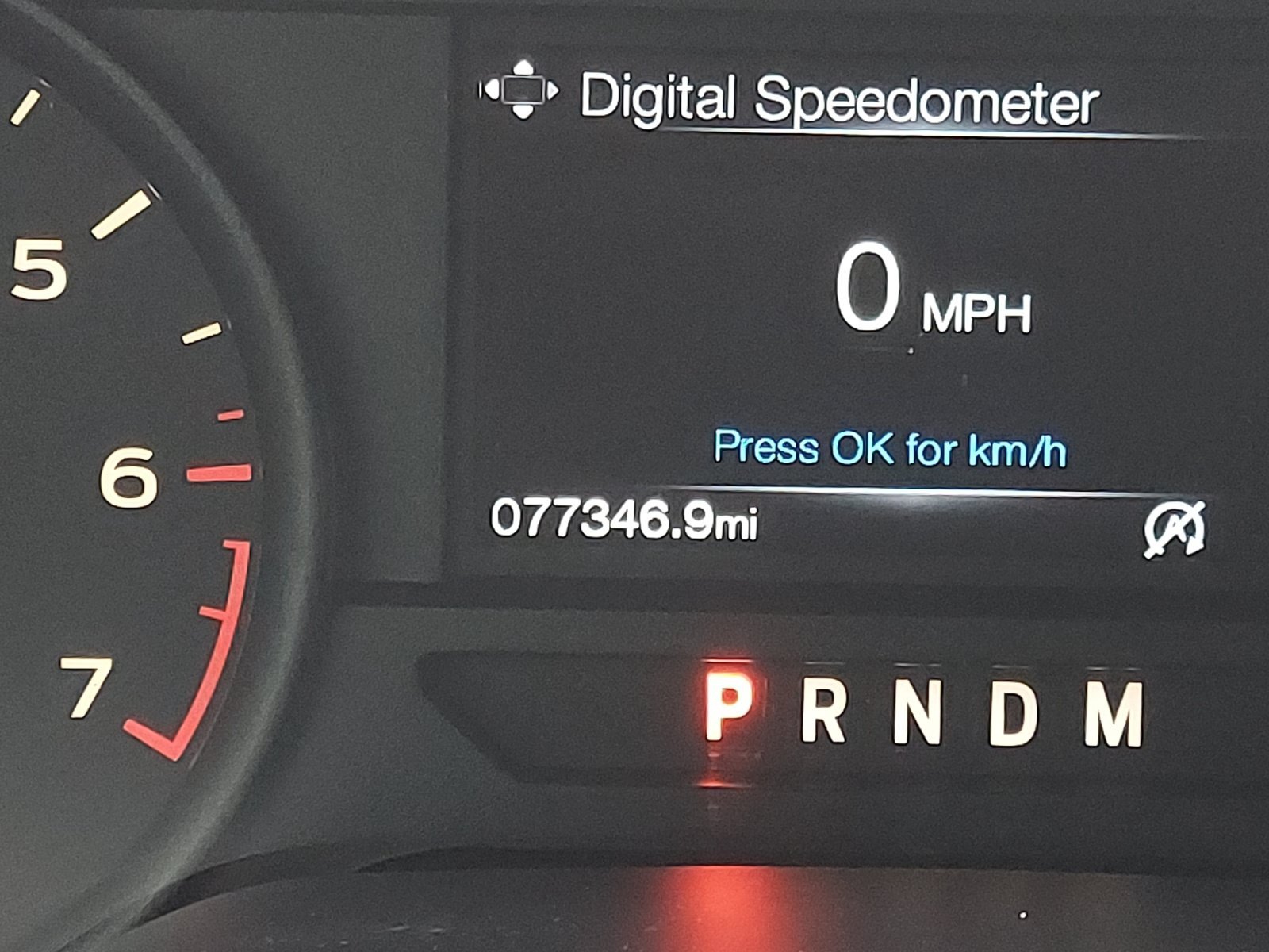 Used 2018 Magnetic Metallic Ford XL image 2