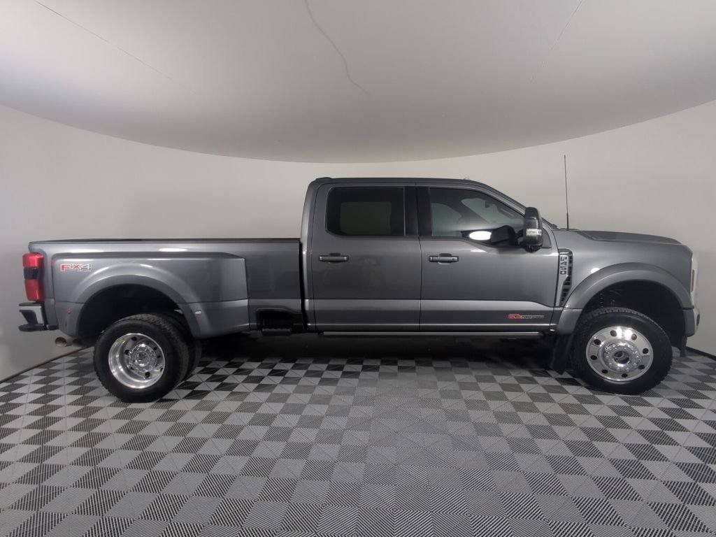 Certified Used 2025 Carbonized Gray Metallic Ford Lariat image 11