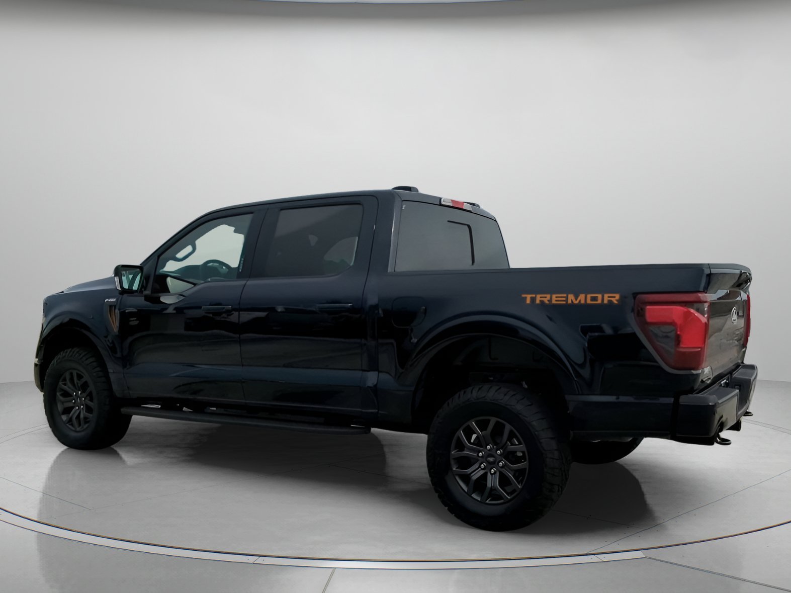 New 2026 Agate Black Metallic Ford Tremor® image 16