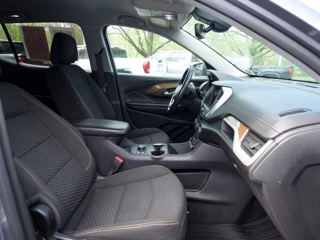 Used 2021 Satin Steel Metallic GMC SLE image 21