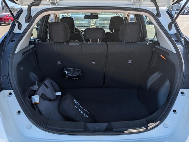 Used 2024 White Nissan SV Plus image 10