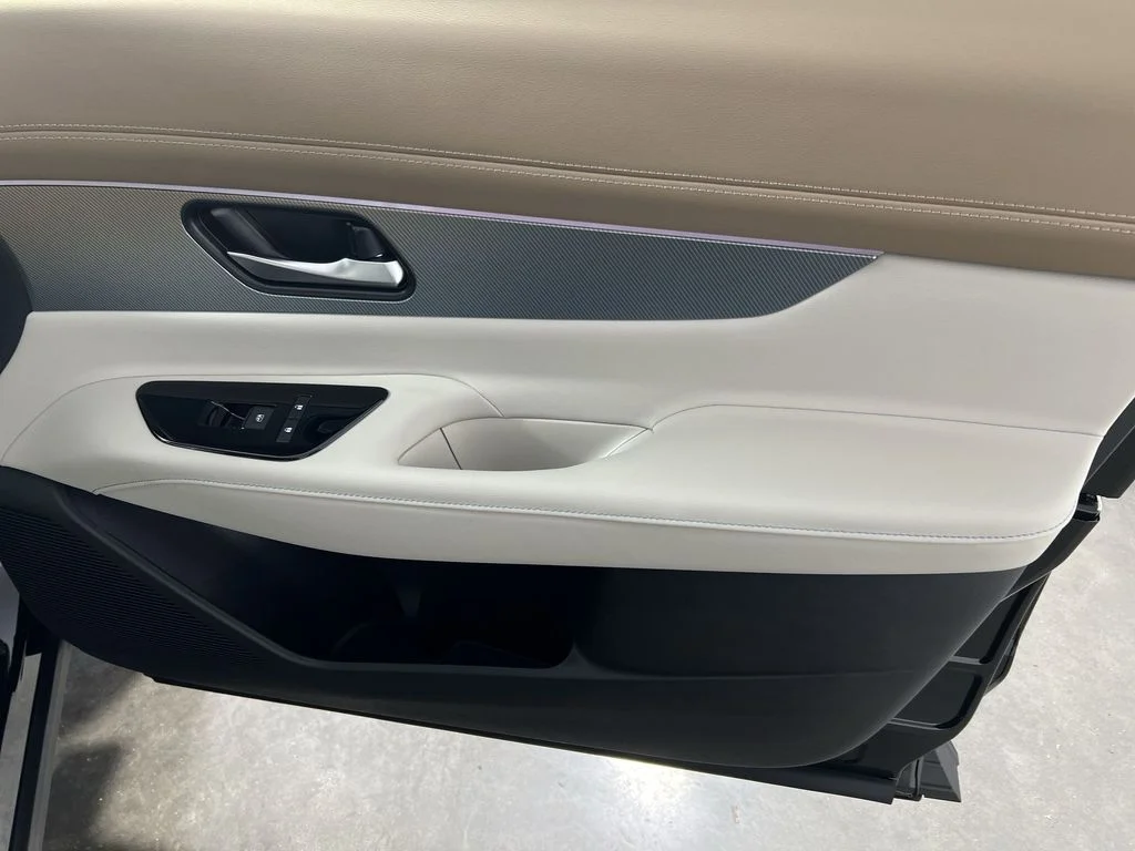 New 2026 Super Black Nissan Platinum image 32