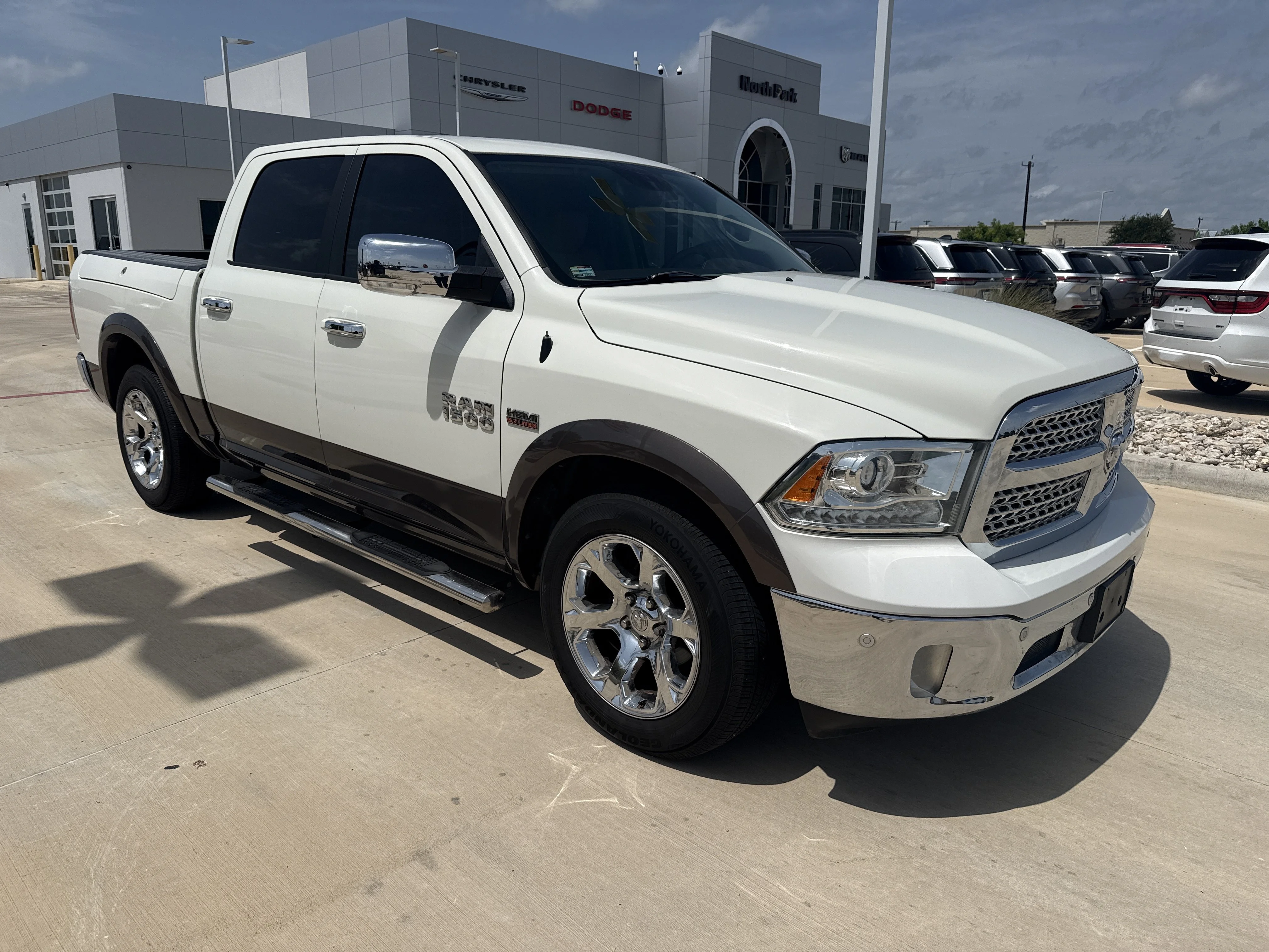 Used 2018 White Ram Laramie image 7