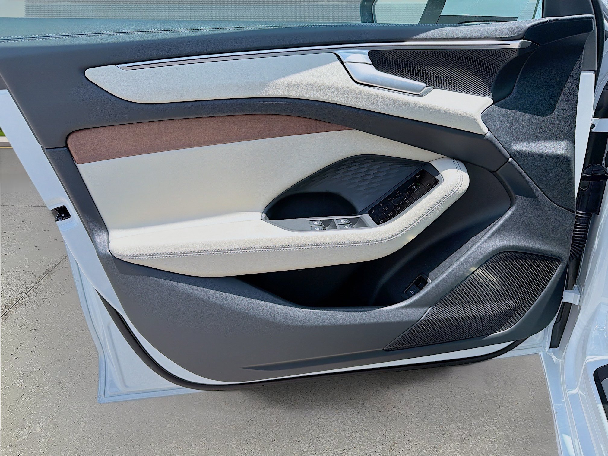 New 2026 Glacier White Metallic Audi Premium image 20