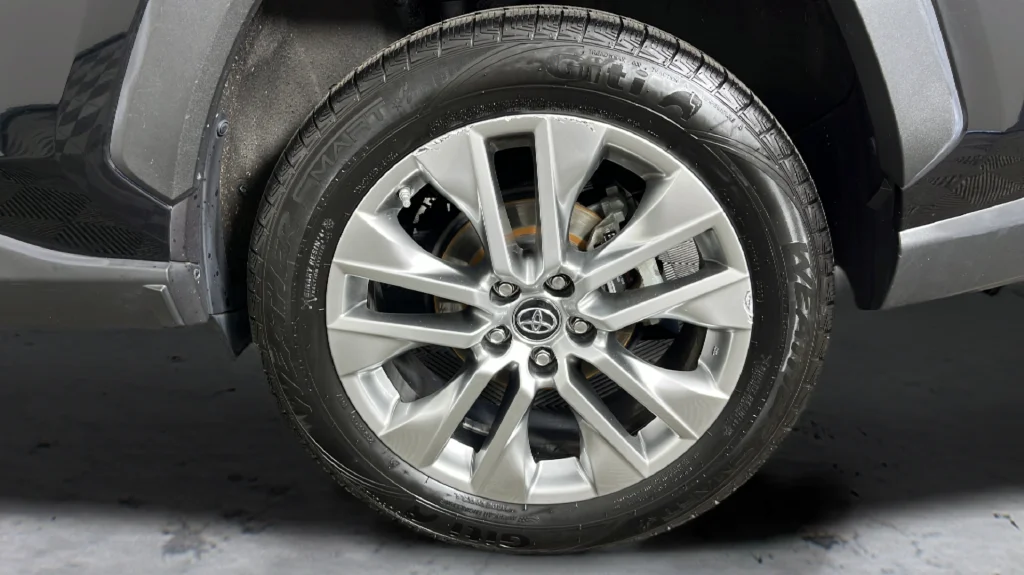 2019 Toyota RAV4 XLE Premium - Photo 47