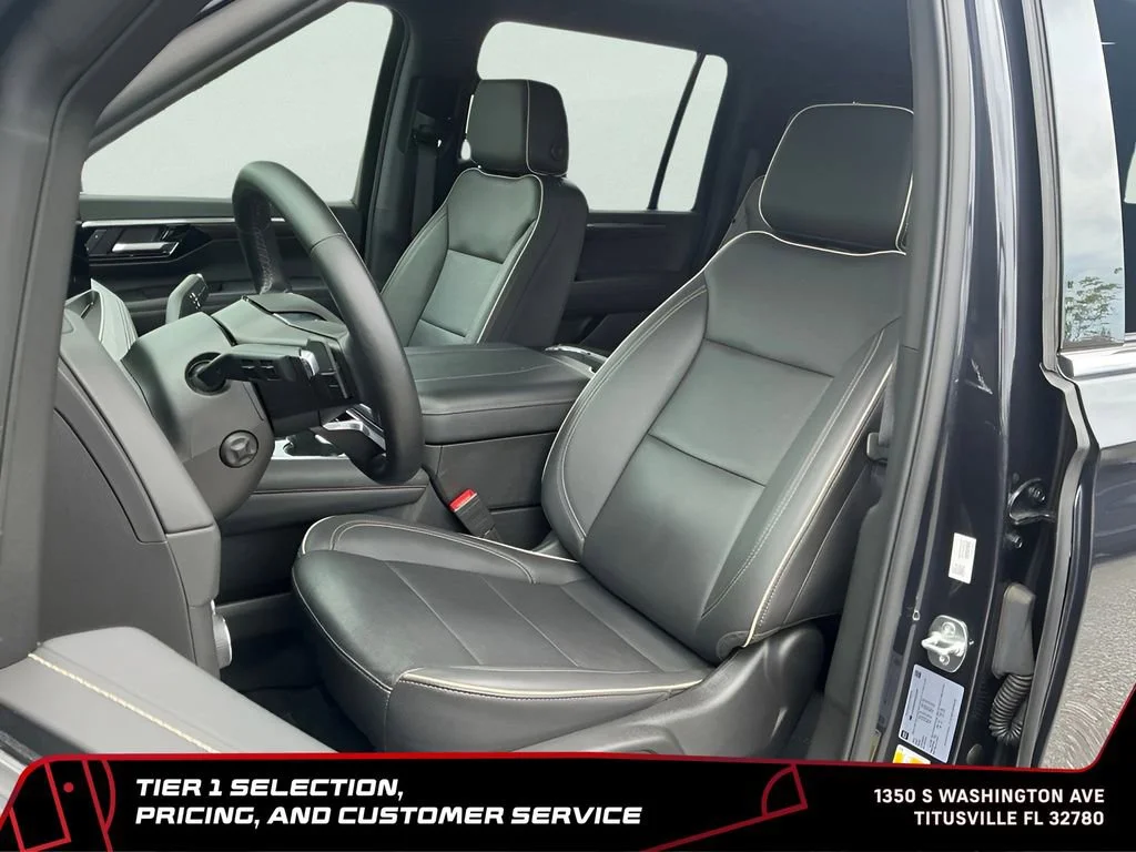 Used 2025 Dark Ash Metallic Chevrolet Premier image 33