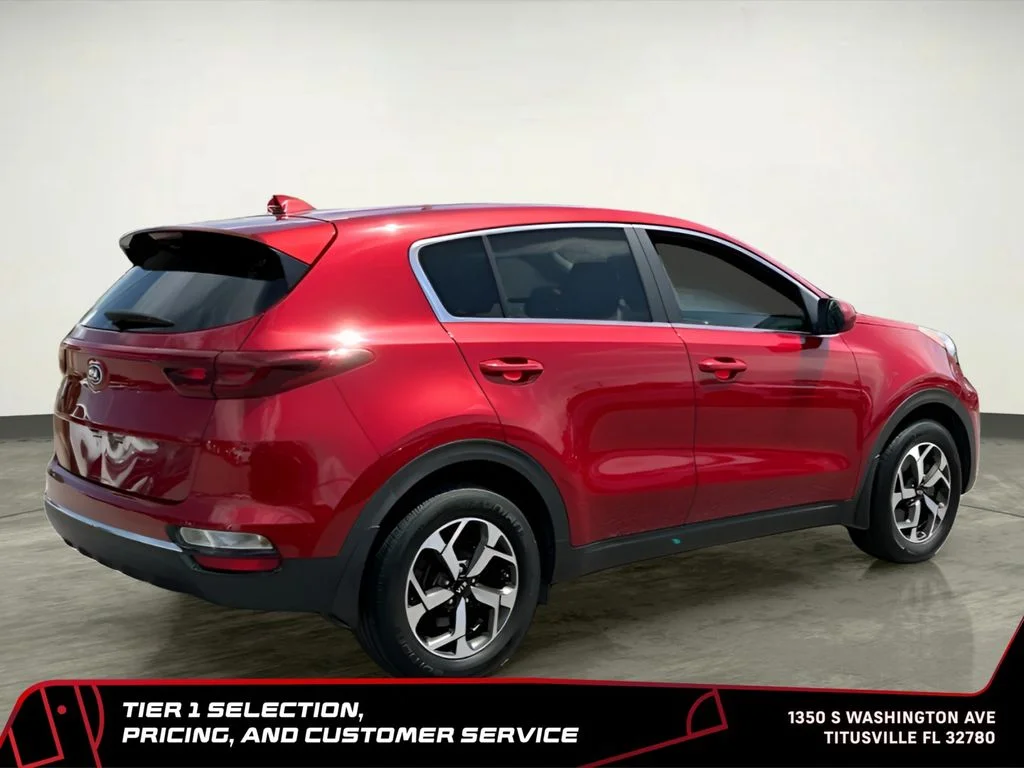 Used 2022 Red Kia LX image 13